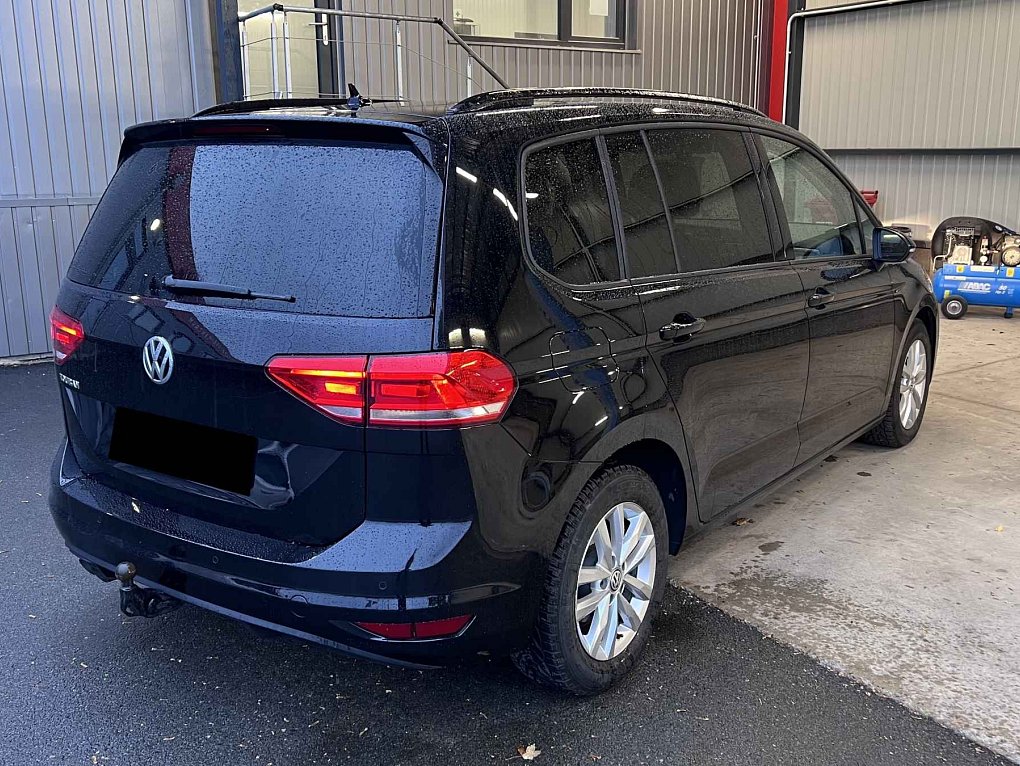 Volkswagen Touran 2.0 TDi 