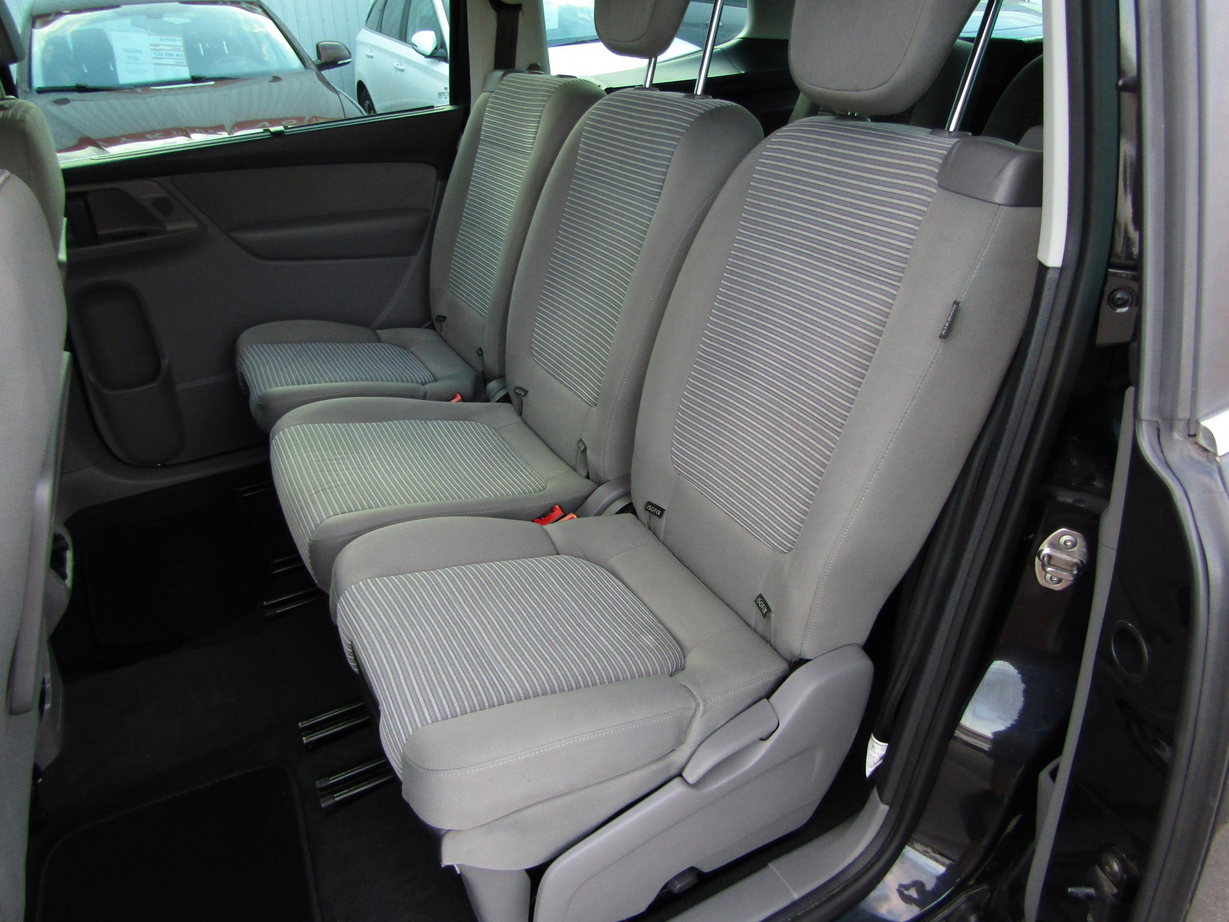 Seat Alhambra, 2013 - pohled č. 11