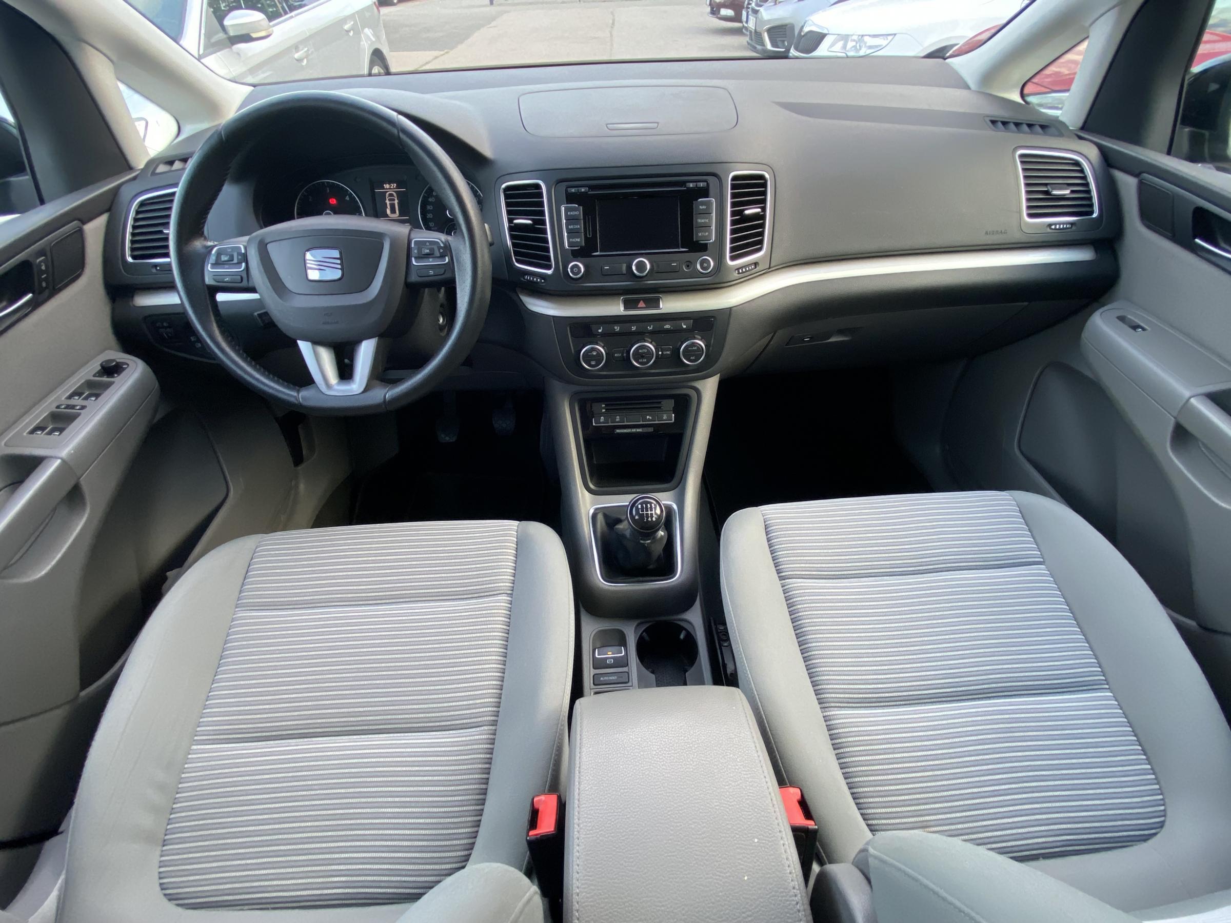 Seat Alhambra, 2013 - pohled č. 8
