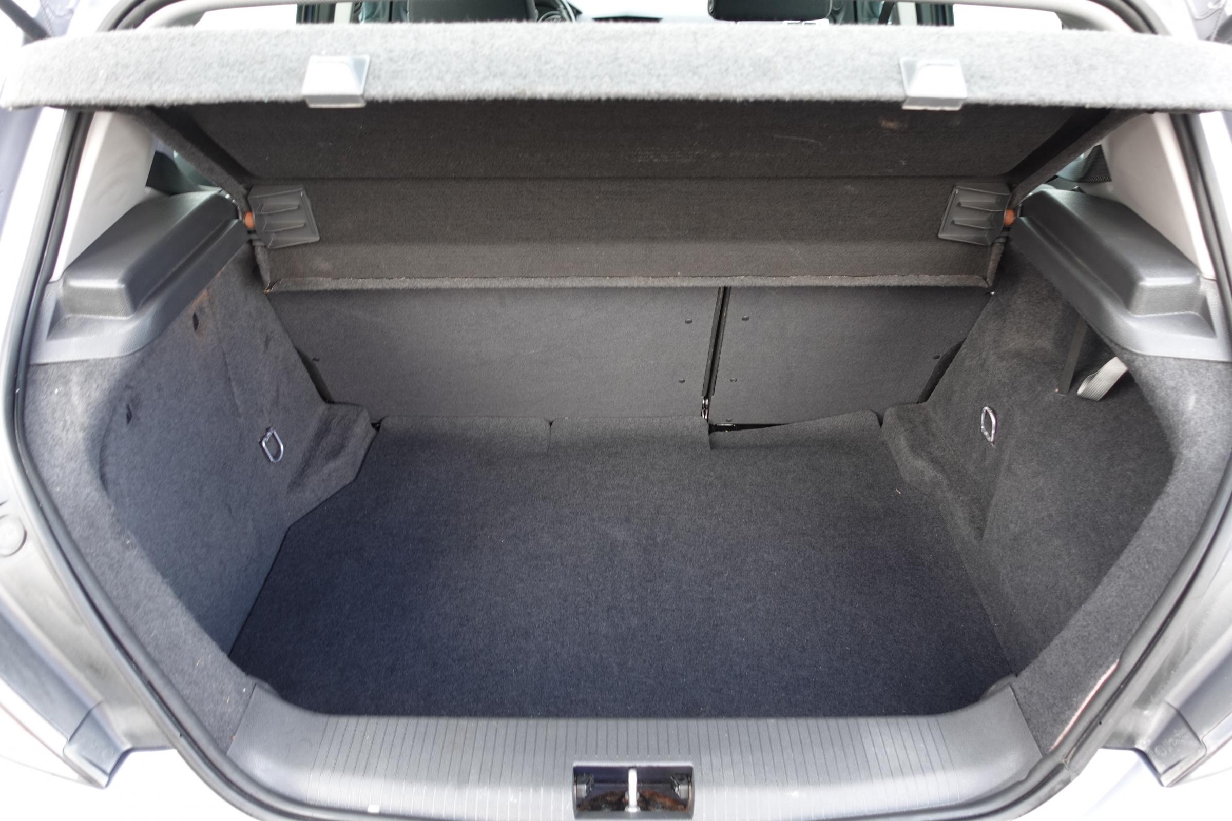 Opel Astra, 2009 - pohled č. 7