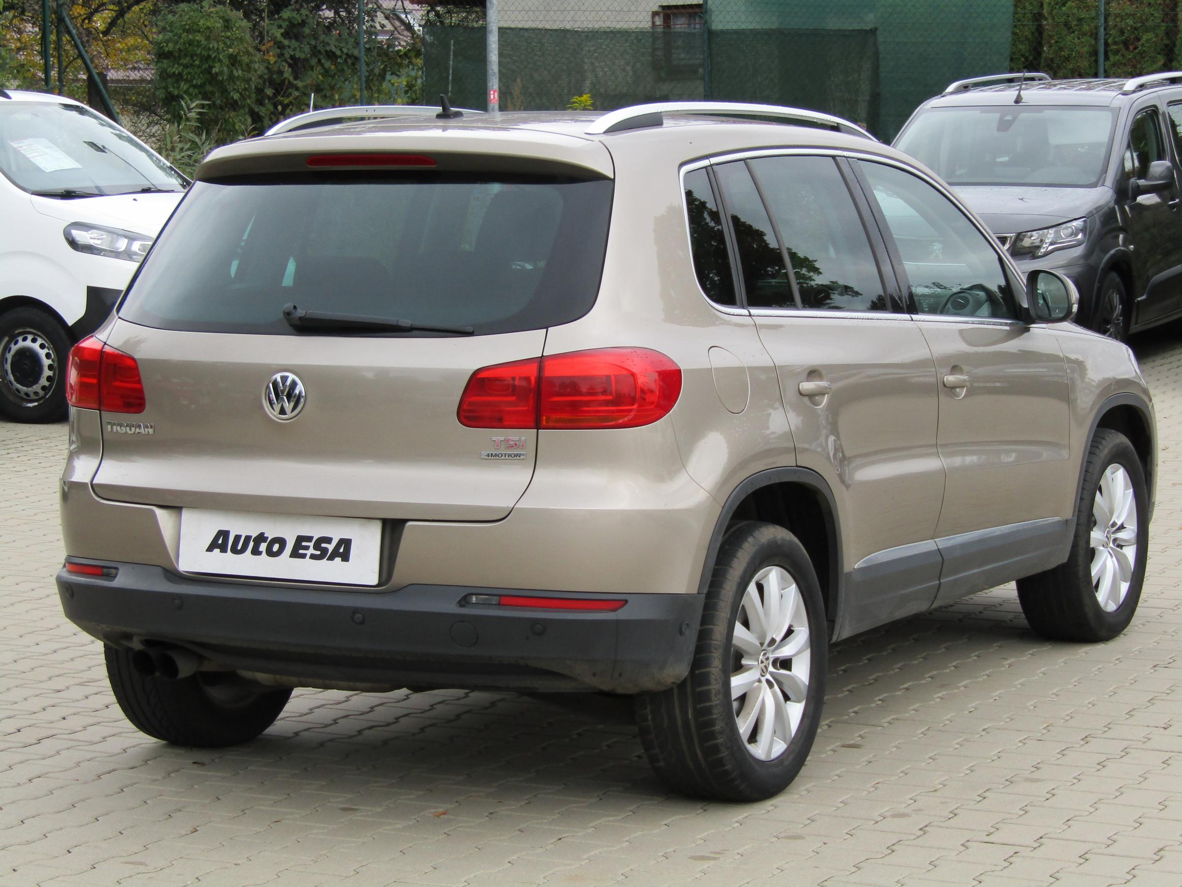 Volkswagen Tiguan, 2012 - pohled č. 4