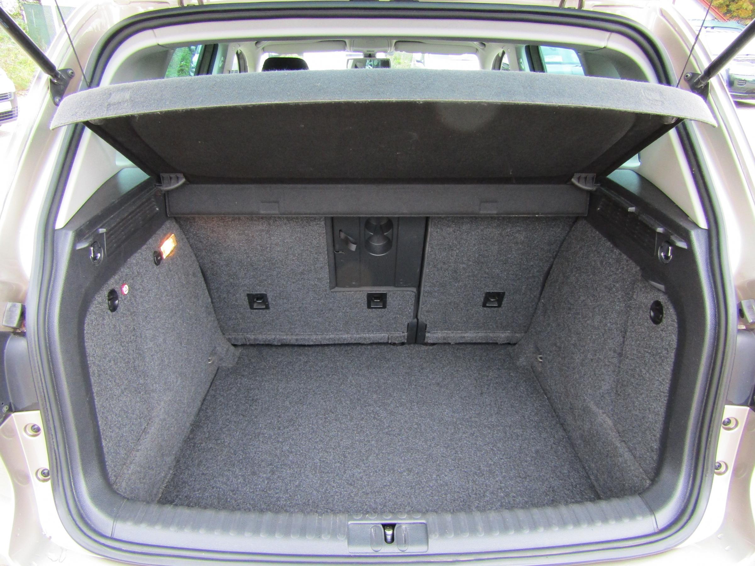 Volkswagen Tiguan, 2012 - pohled č. 7