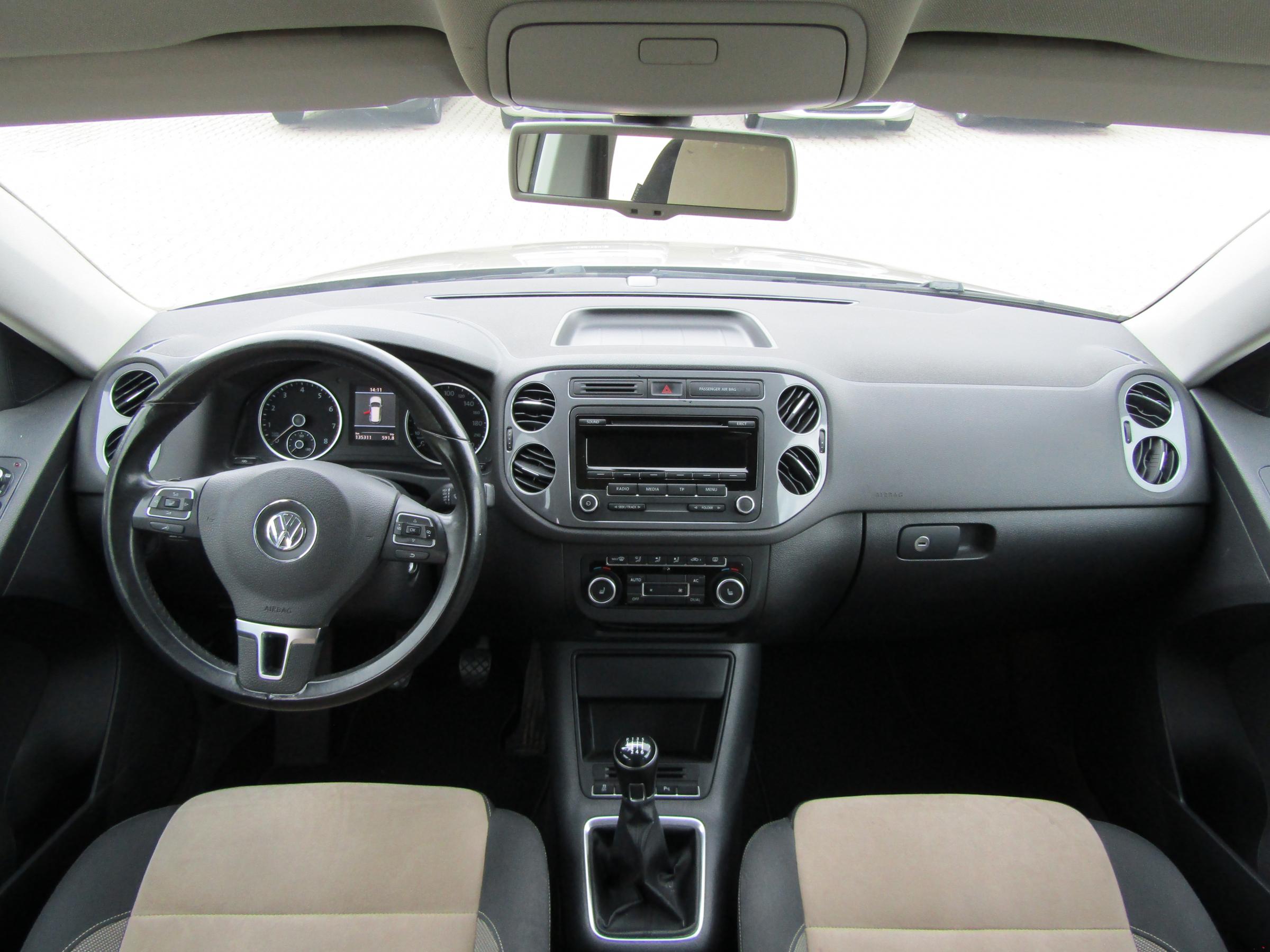 Volkswagen Tiguan, 2012 - pohled č. 8