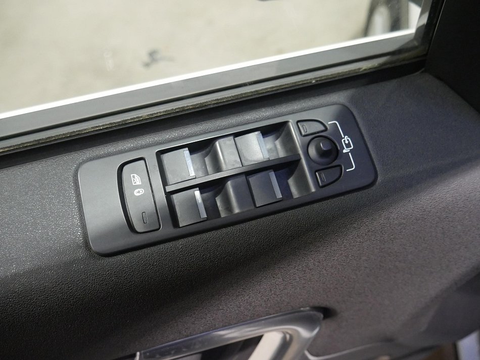 Land Rover Discovery Sport 2.0 TD4  4X4