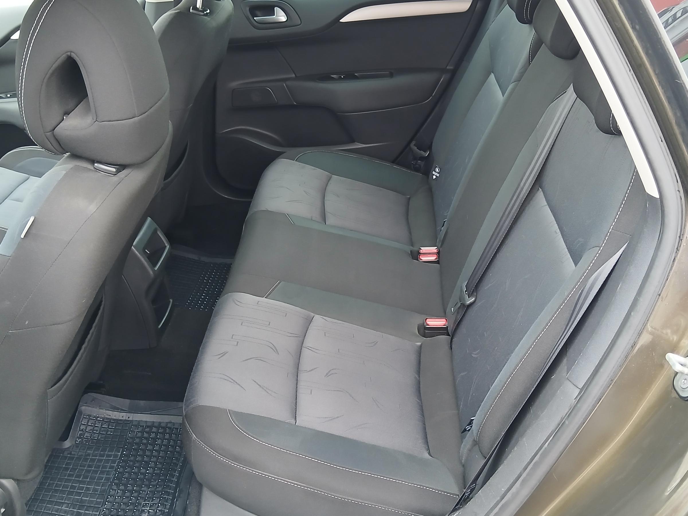 Citroën C4, 2011 - pohled č. 10