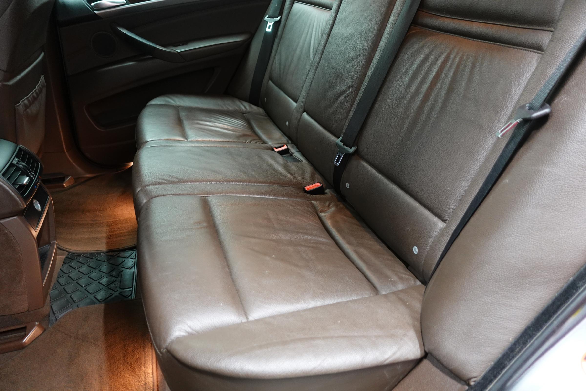 BMW X5, 2008 - pohled č. 12