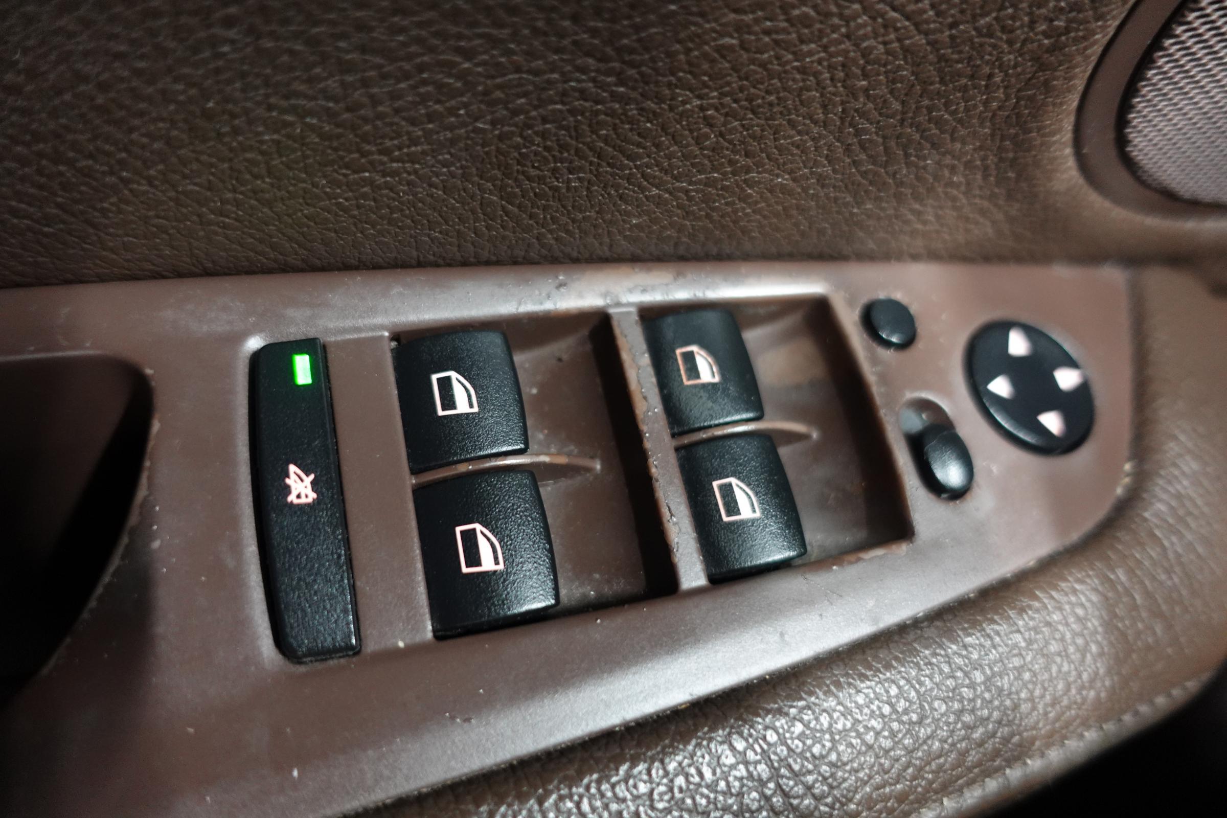 BMW X5, 2008 - pohled č. 15