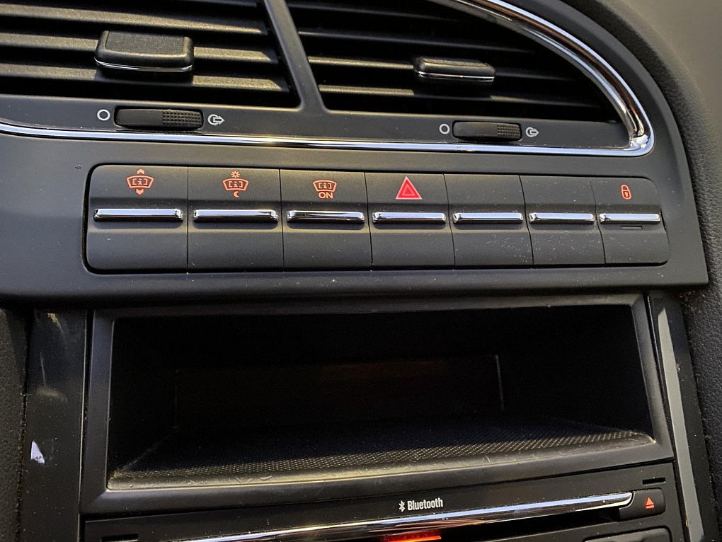 Peugeot 5008 2.0 HDi 