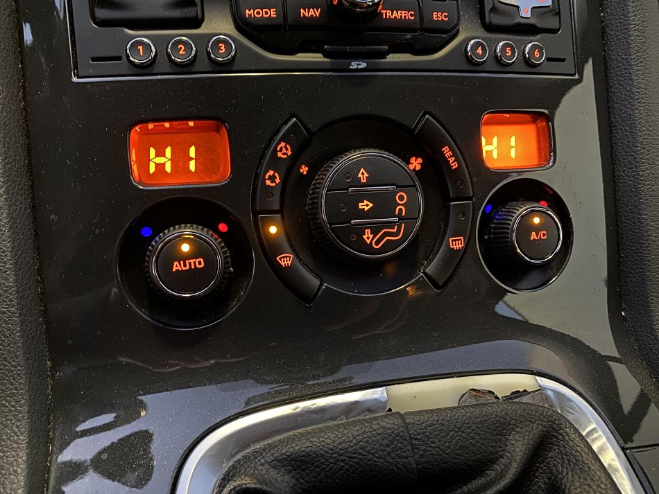 Peugeot 5008 2.0 HDi 