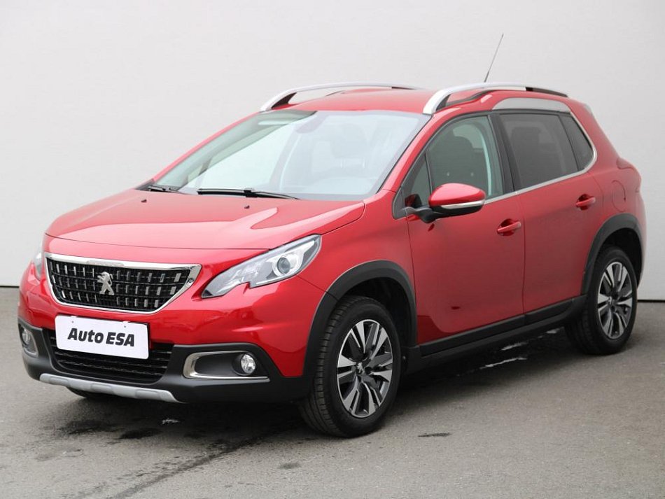 Peugeot 2008 1.2 i 