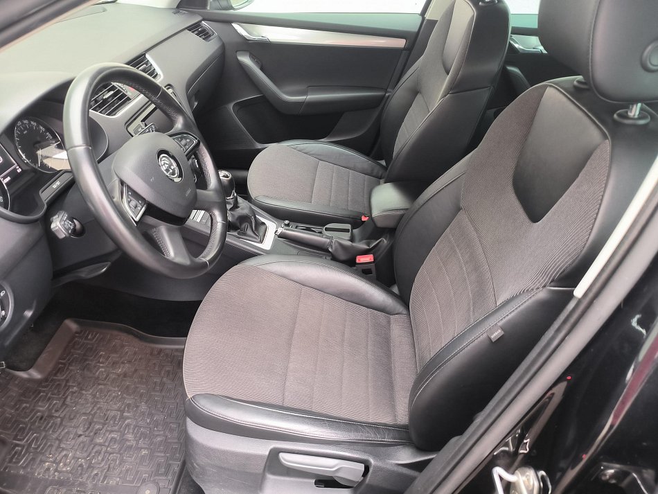 Škoda Octavia III 2.0 TDi Elegance
