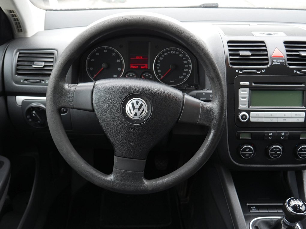 Volkswagen Golf 1.6 i 