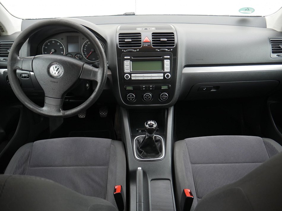 Volkswagen Golf 1.6 i 