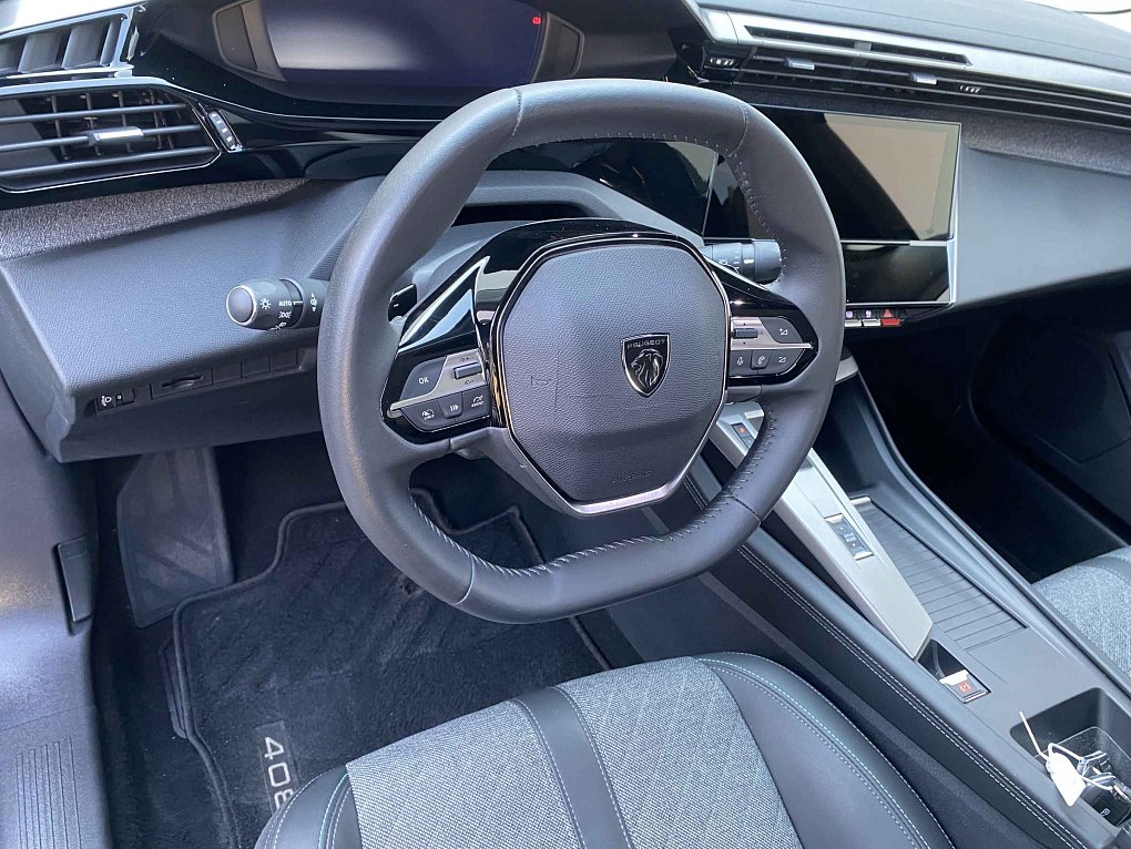 Peugeot 408 1.2PT Allure