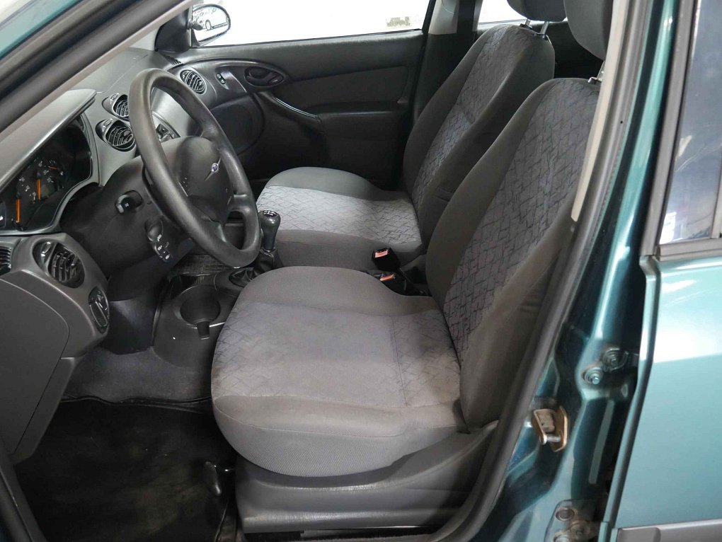 Ford Focus 1.6i 