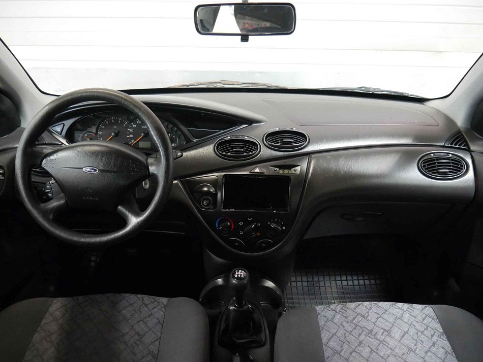Ford Focus 1.6i 