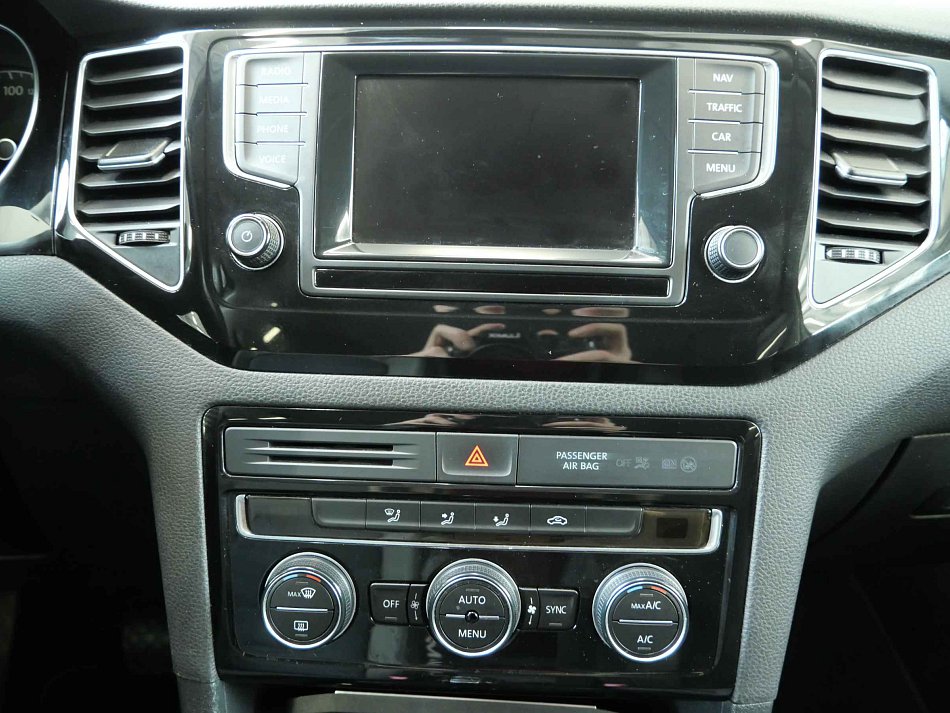 Volkswagen Sportsvan 1.6 TDi 