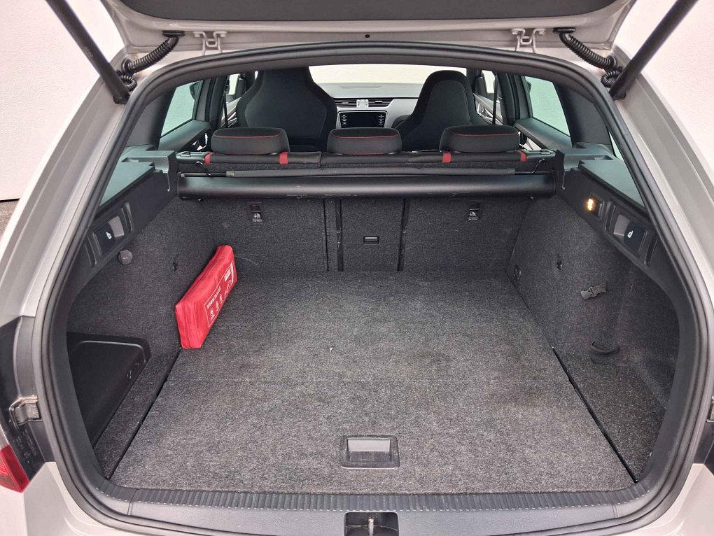 Škoda Octavia III 2.0 TSi RS245