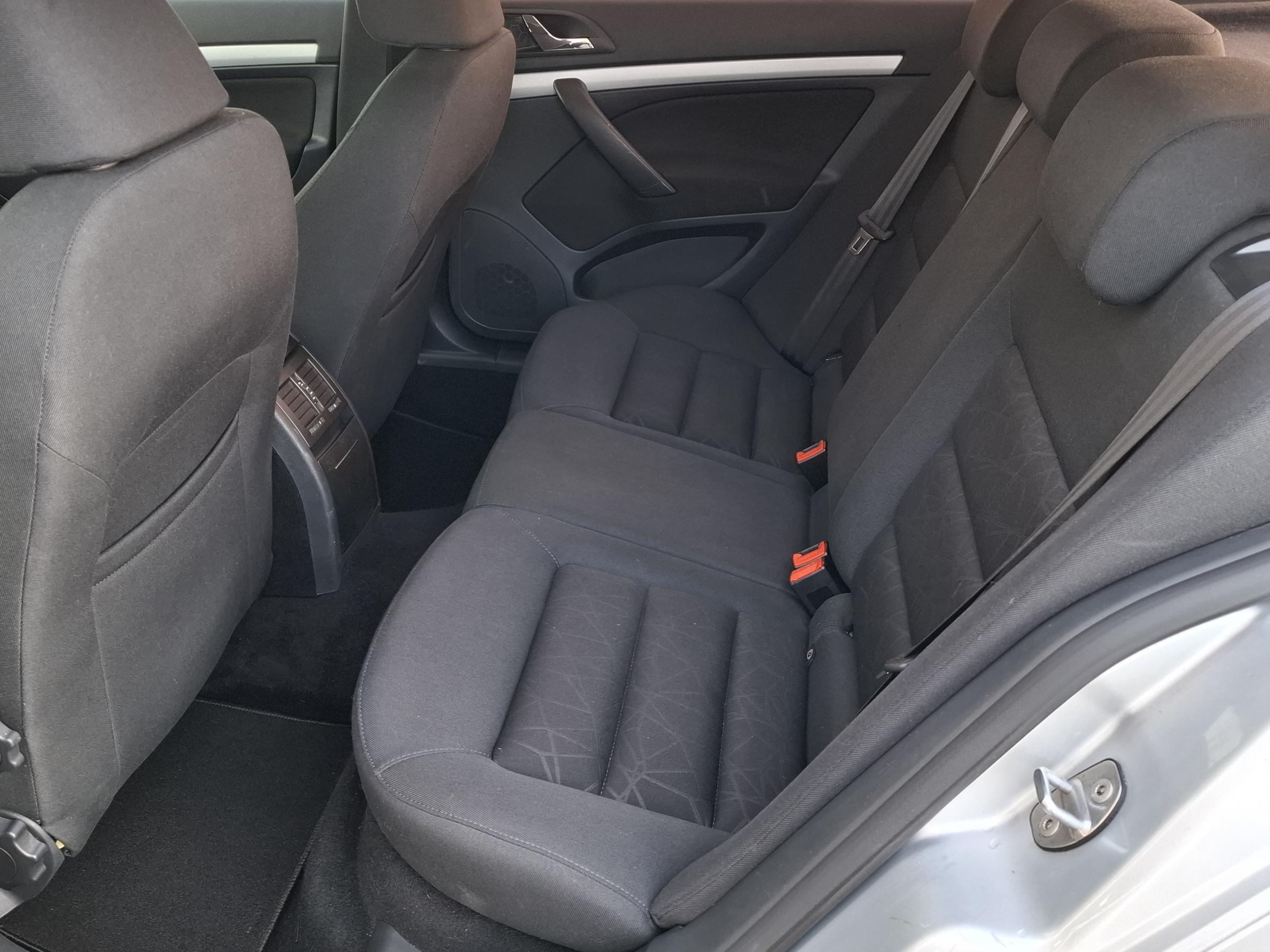 Škoda Octavia, 2011 - pohled č. 10