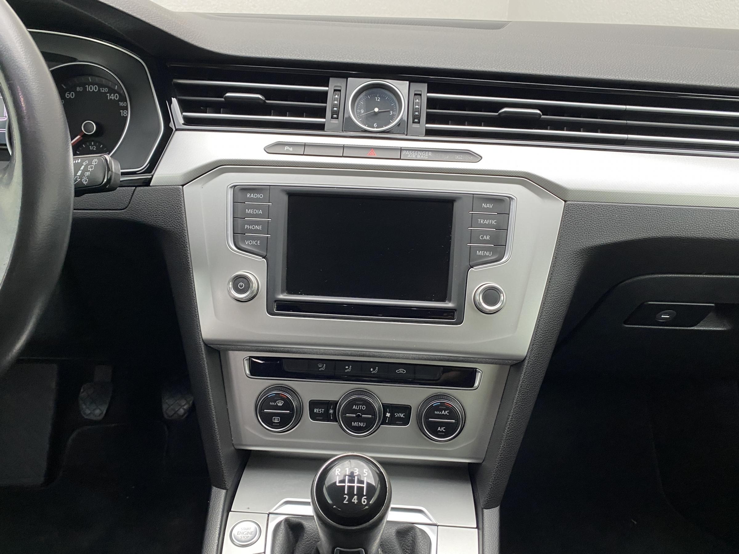 Volkswagen Passat, 2015 - pohled č. 12