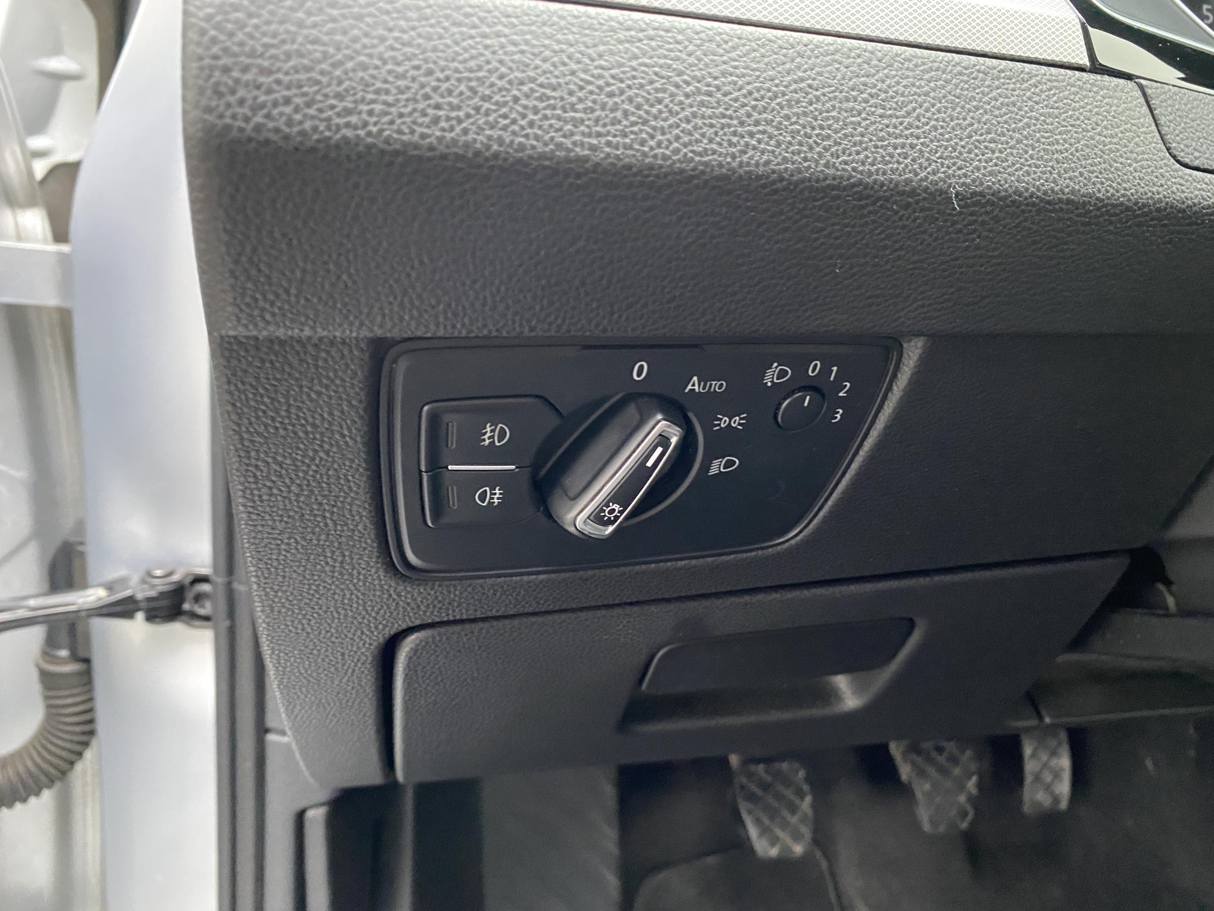 Volkswagen Passat, 2015 - pohled č. 15