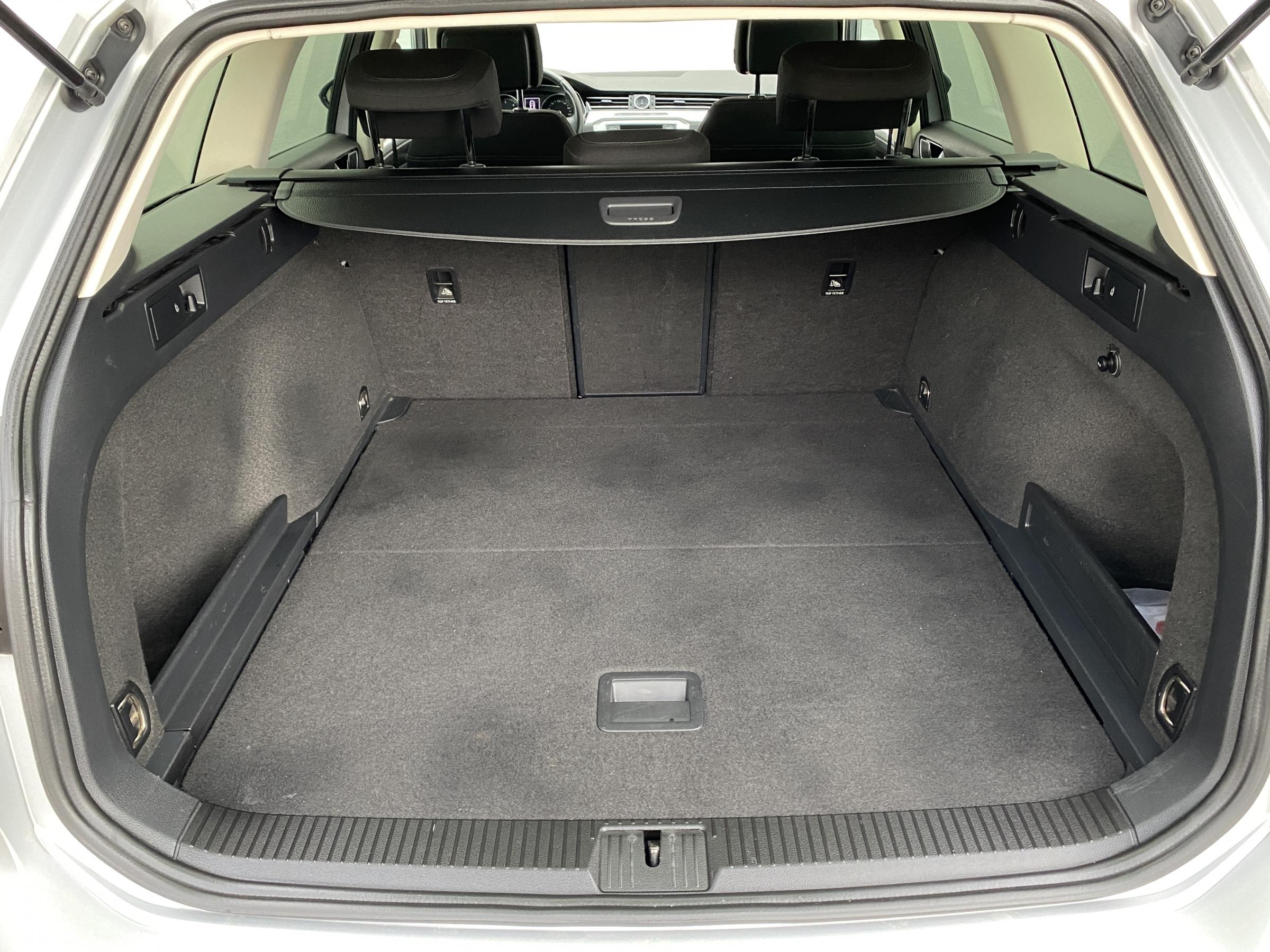 Volkswagen Passat, 2015 - pohled č. 7