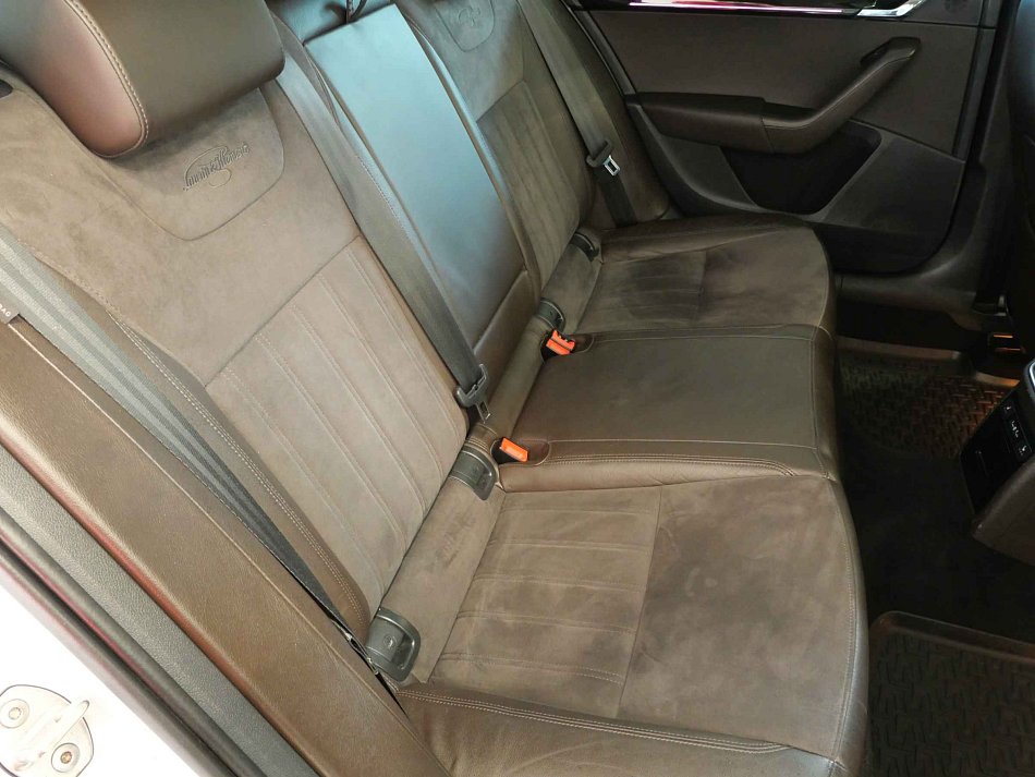 Škoda Octavia III 2.0 TDi  4x4