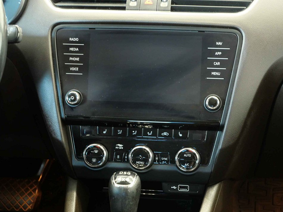 Škoda Octavia III 2.0 TDi  4x4