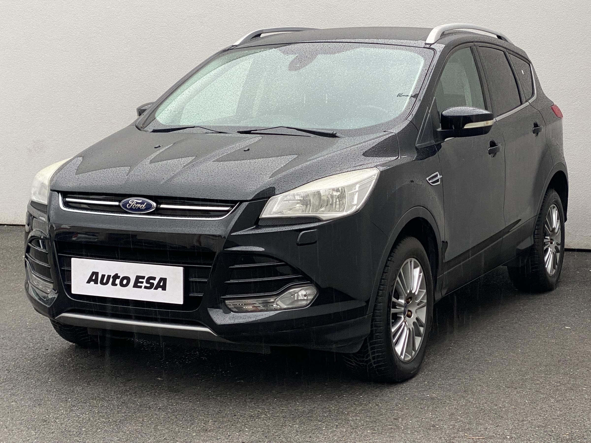 Ford Kuga, 2014 - pohled č. 3