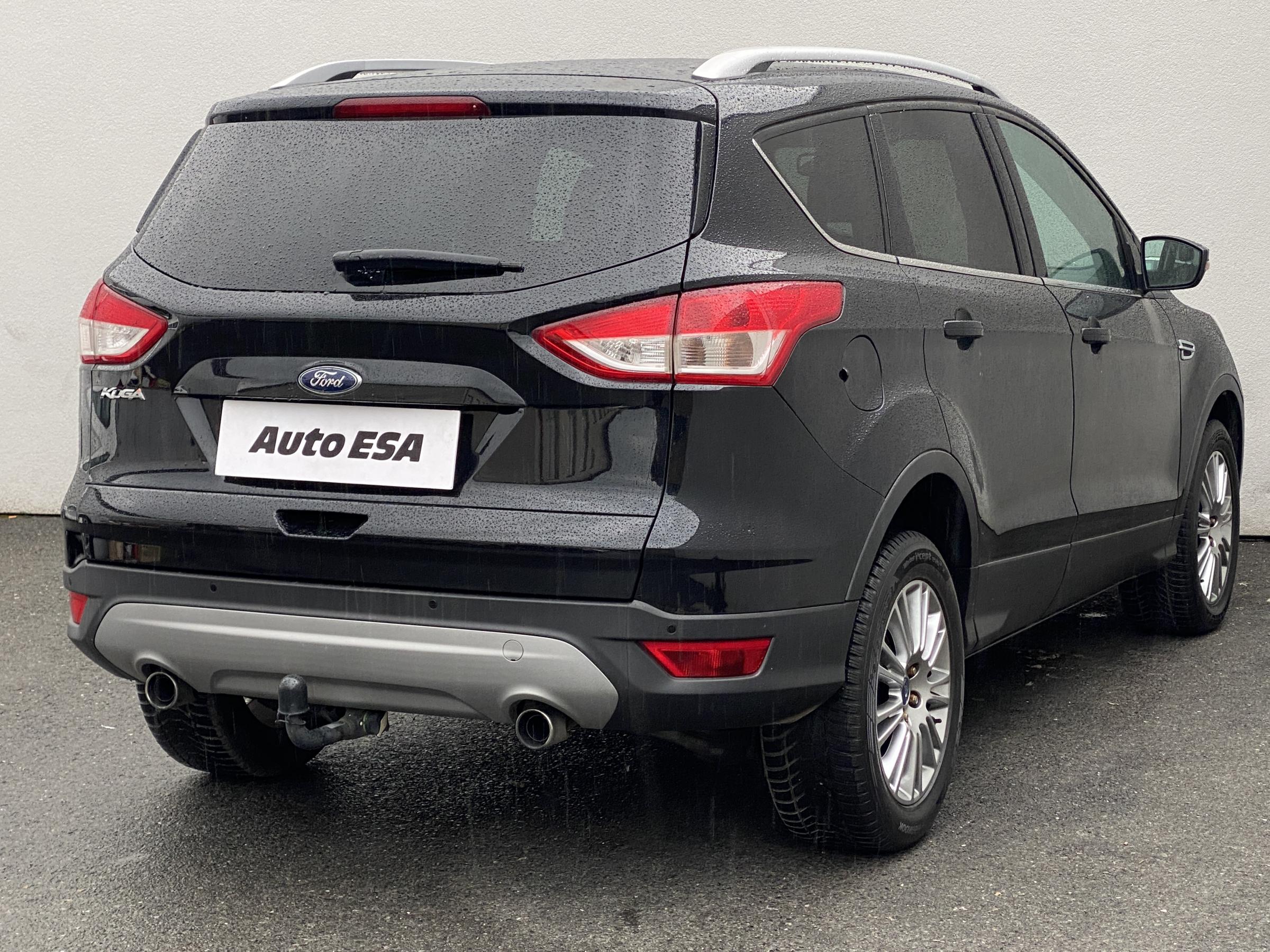 Ford Kuga, 2014 - pohled č. 4