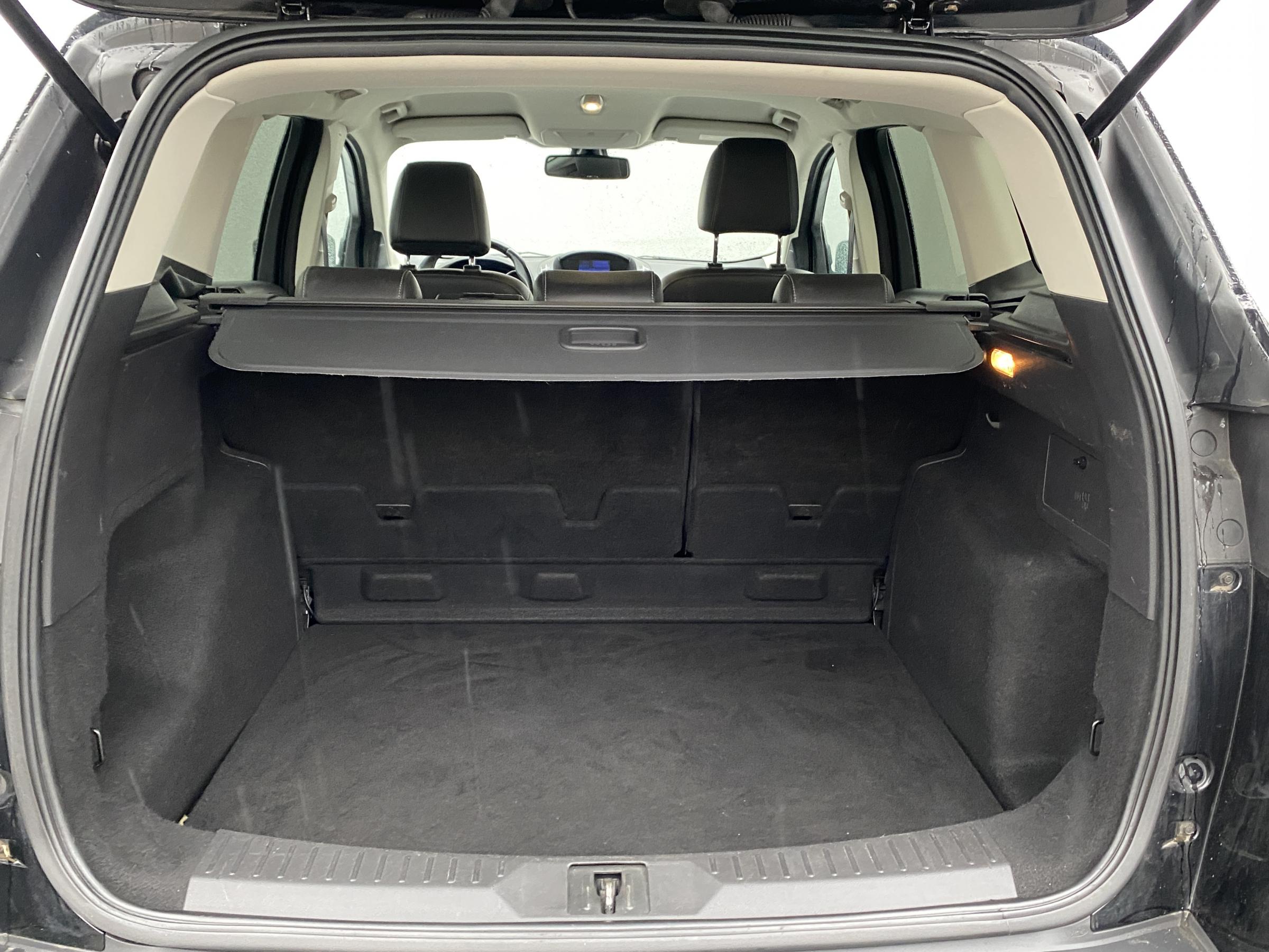 Ford Kuga, 2014 - pohled č. 8