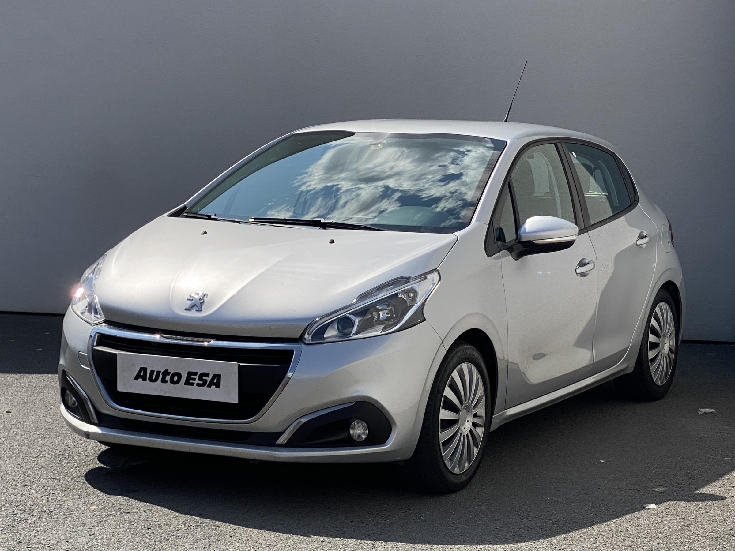 Peugeot 208, 2017 - pohled č. 3