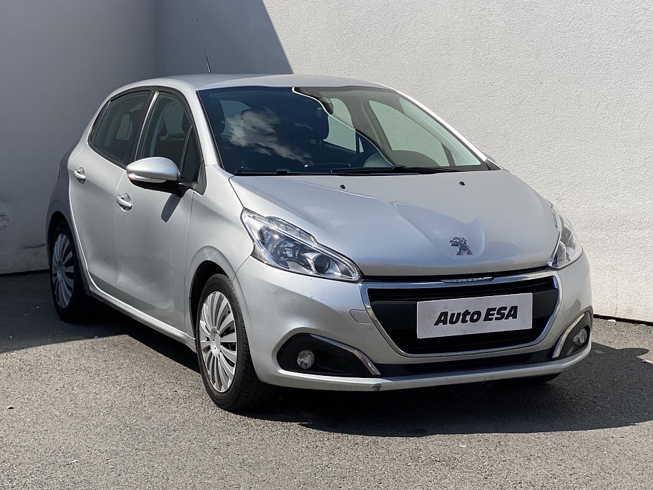 Peugeot 208 1.2PT 