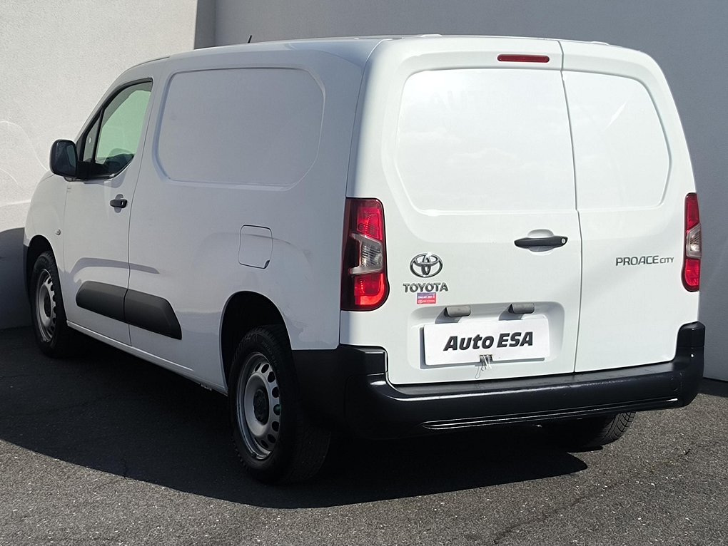 Toyota ProAce City 1.5D-4D Active MAXi