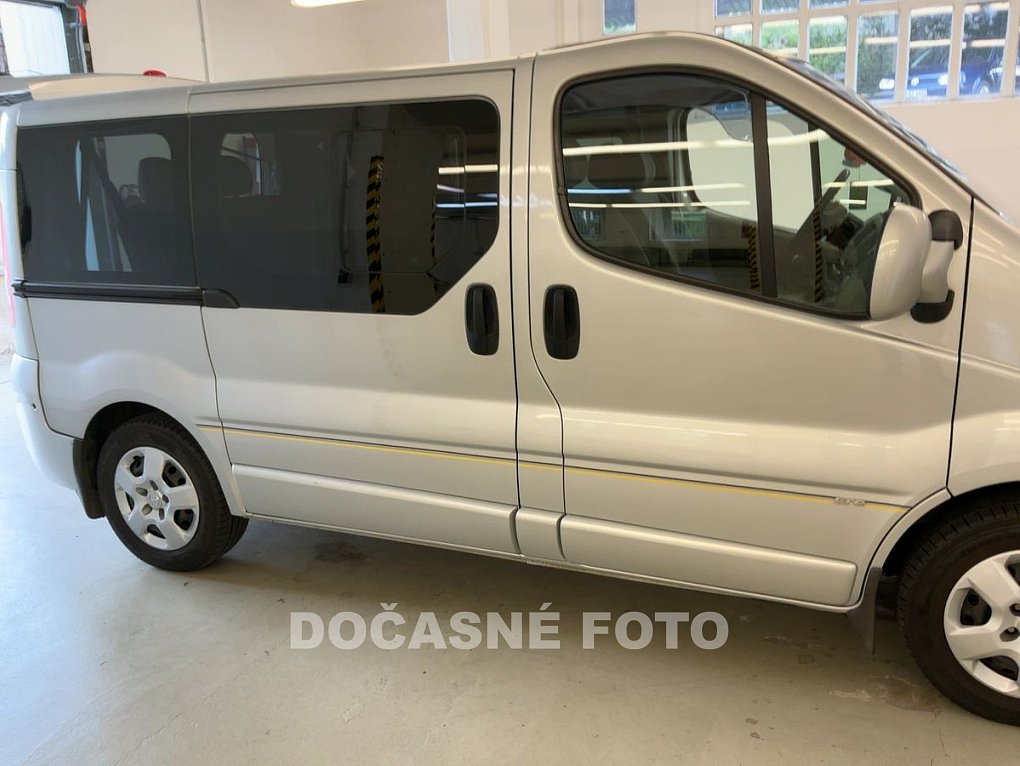 Opel Vivaro 2.5CDTi Cosmo WESTFALIA