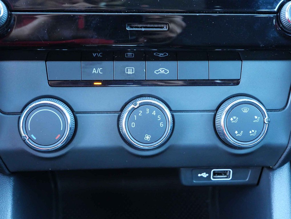 Škoda Octavia III 1.4 G-TEC Ambition