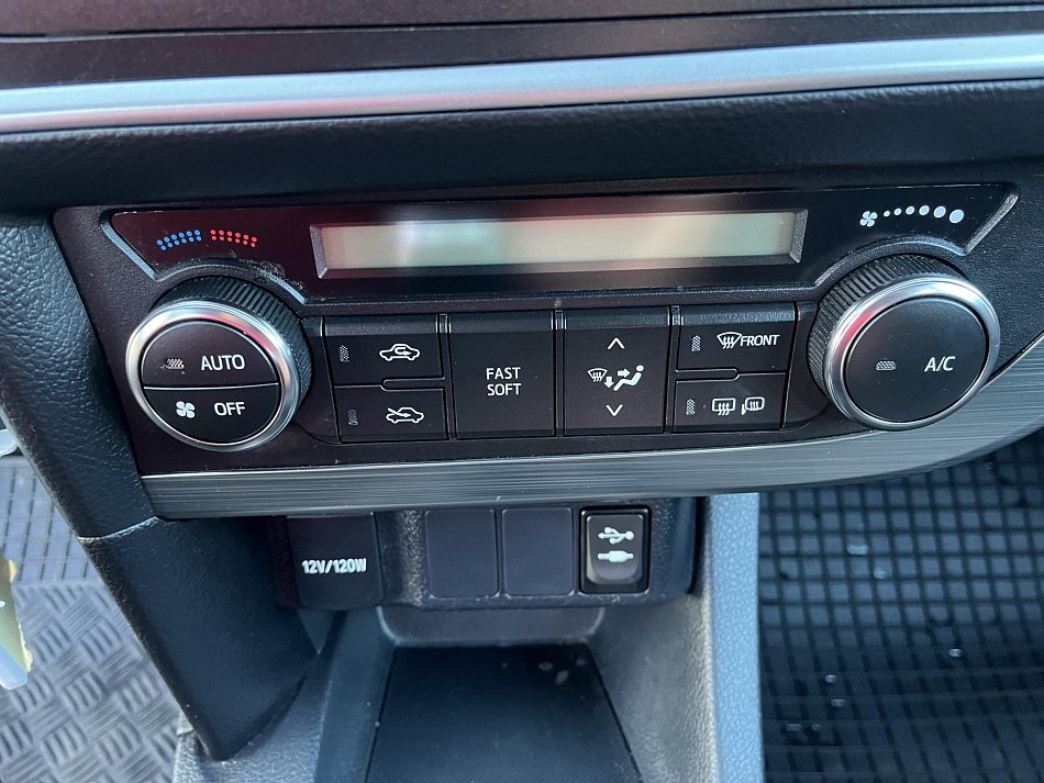 Toyota Auris 1.6 VVTi 