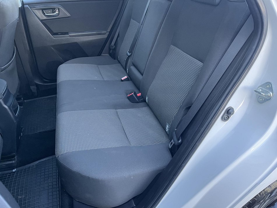 Toyota Auris 1.6 VVTi 