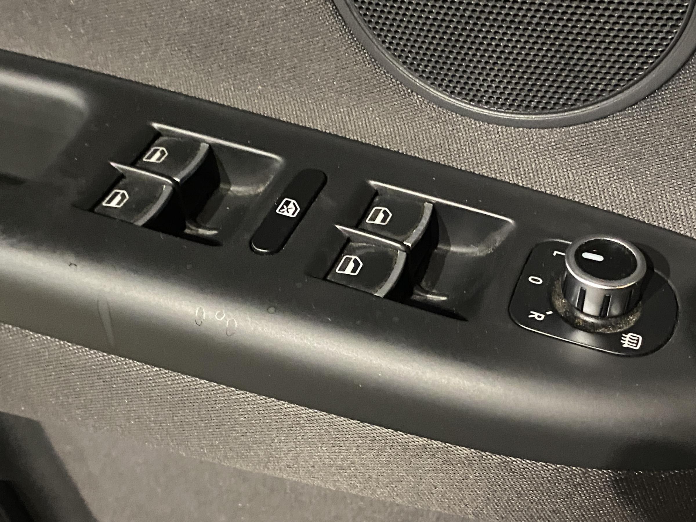 Volkswagen Golf Plus, 2012 - pohled č. 11