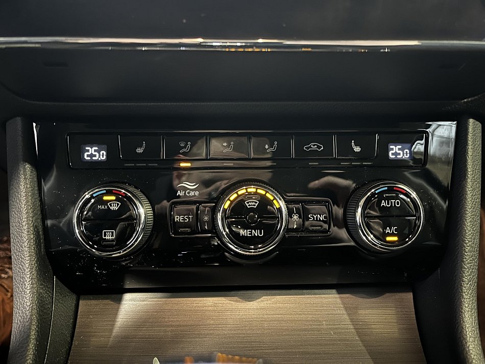 Škoda Superb III 2.0 TDI 