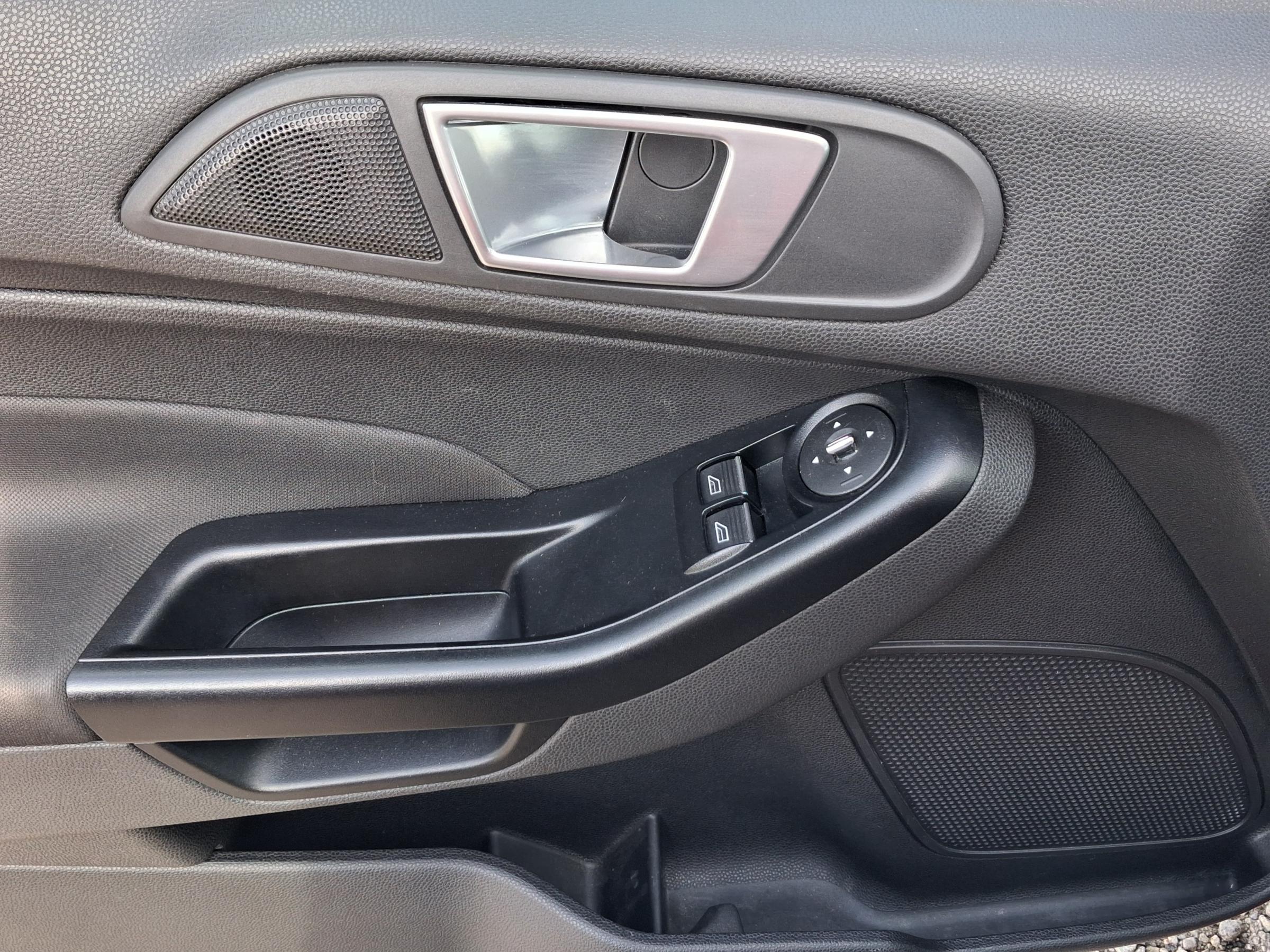 Ford Fiesta, 2013 - pohled č. 11