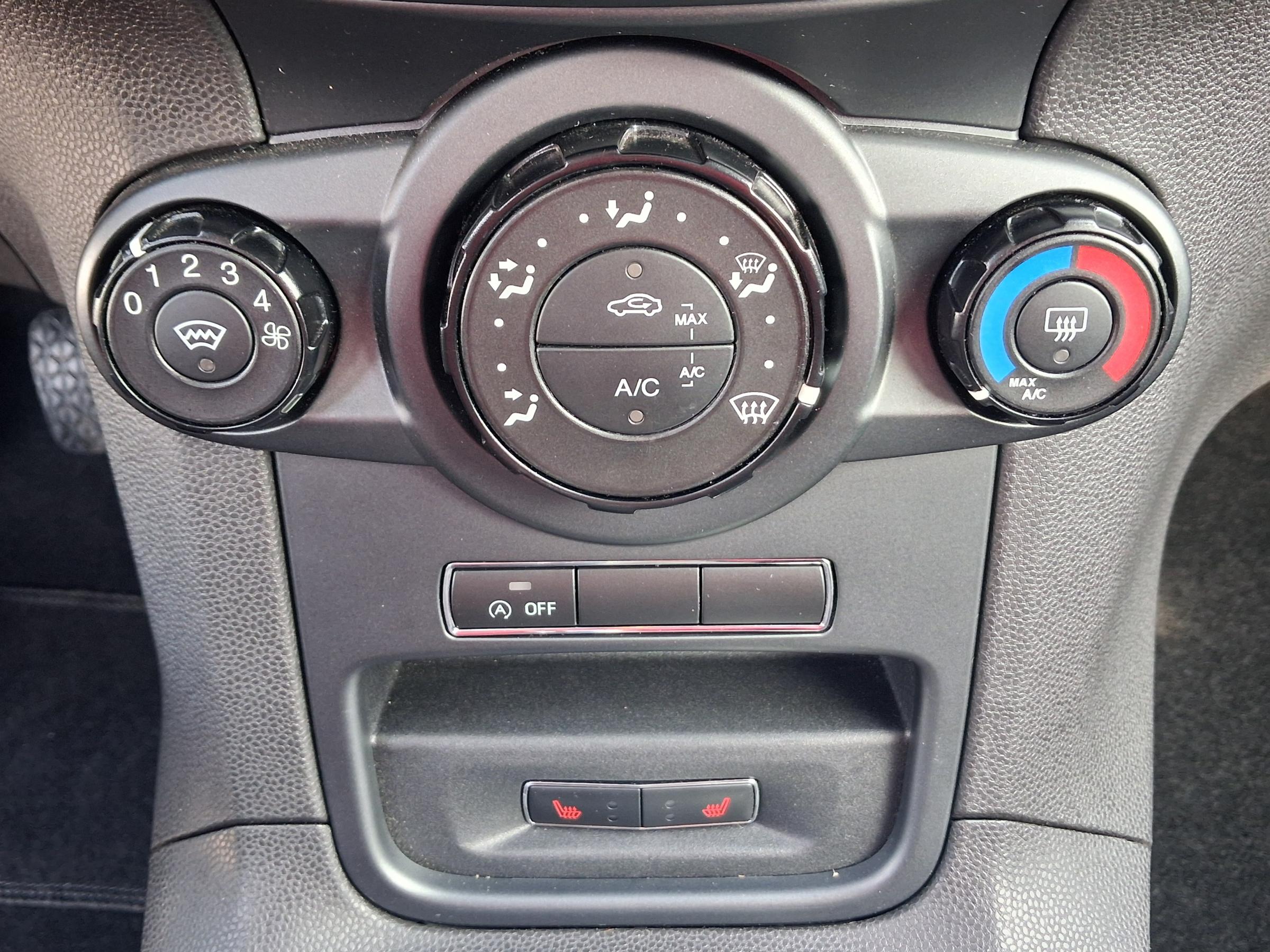 Ford Fiesta, 2013 - pohled č. 13