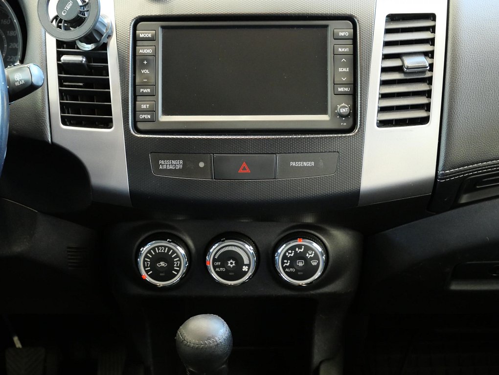 Peugeot 4007 2.2d  4x4, 7míst