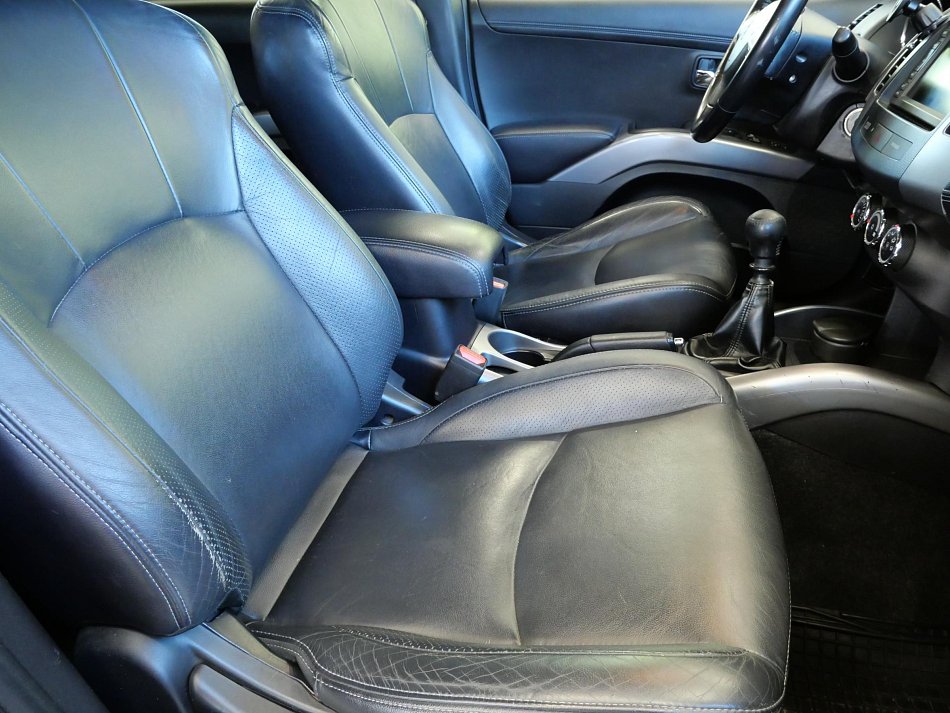 Peugeot 4007 2.2d  4x4, 7míst