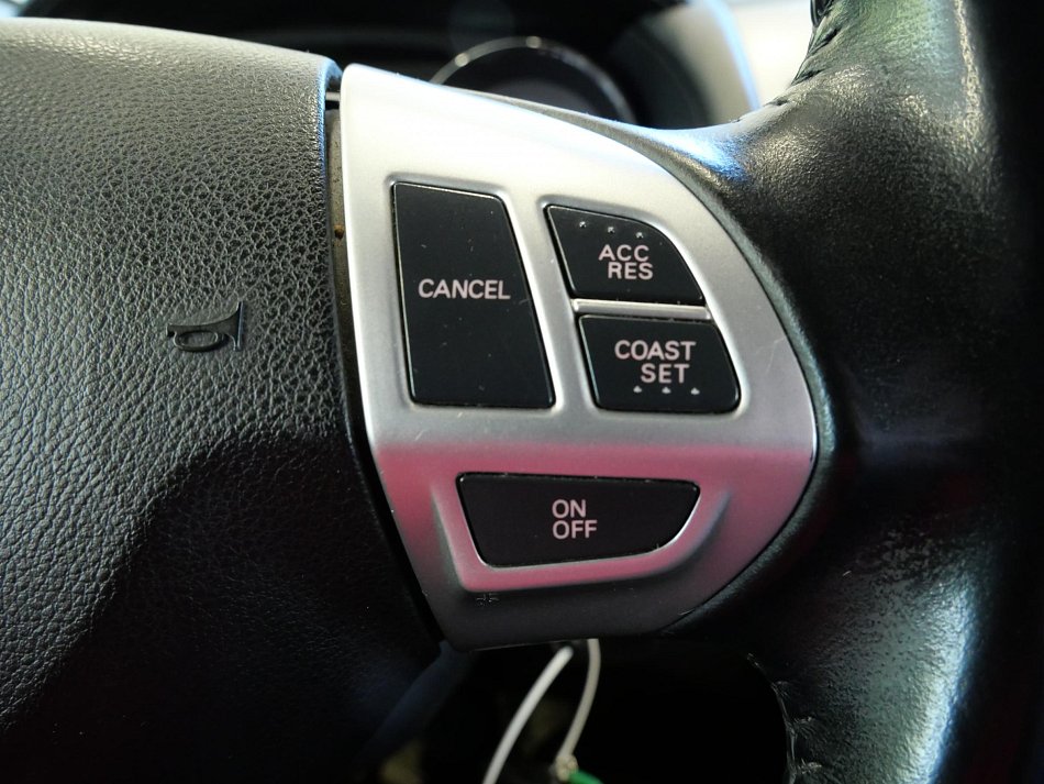 Peugeot 4007 2.2d  4x4, 7míst