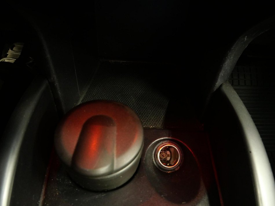 Peugeot 4007 2.2d  4x4, 7míst