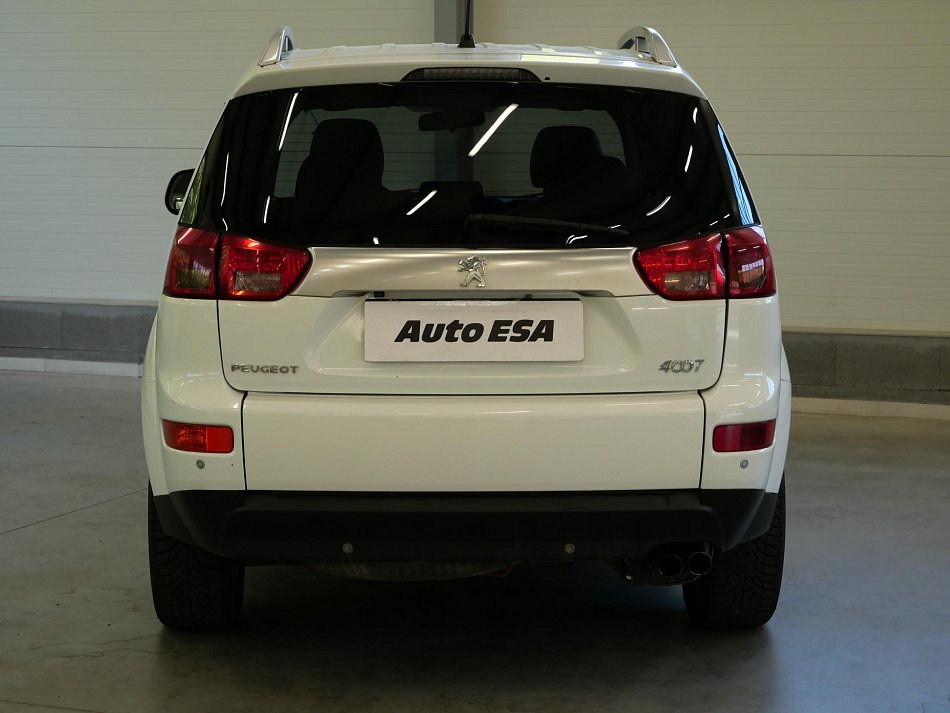 Peugeot 4007 2.2d  4x4, 7míst