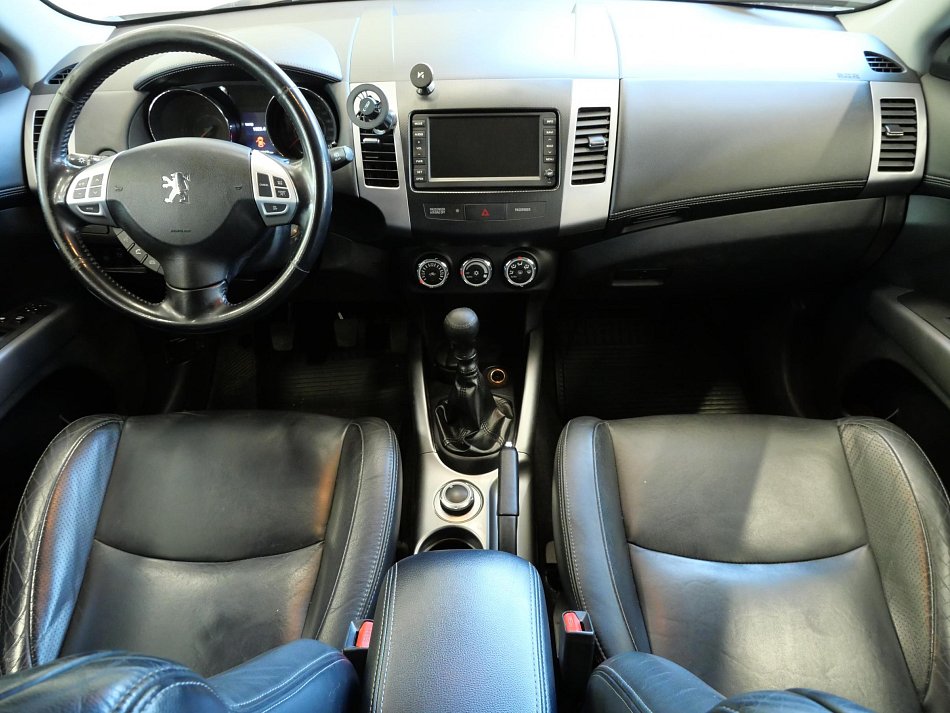 Peugeot 4007 2.2d  4x4, 7míst