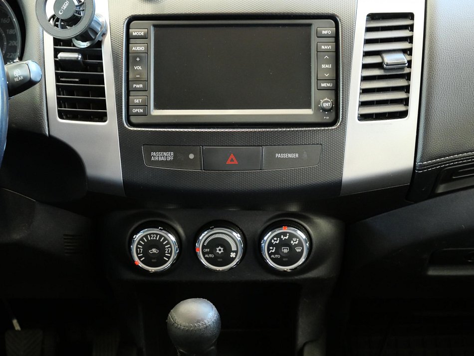 Peugeot 4007 2.2d  4x4, 7míst