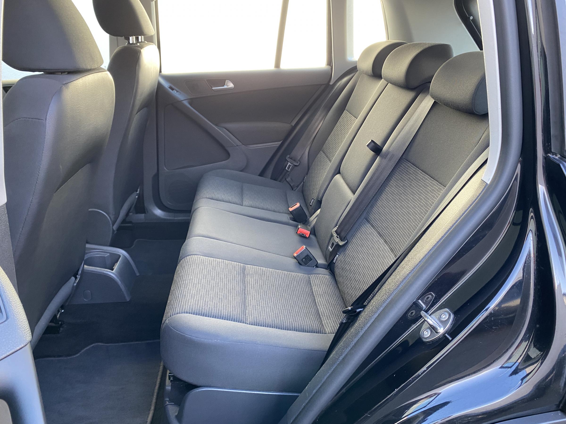 Volkswagen Tiguan, 2014 - pohled č. 10